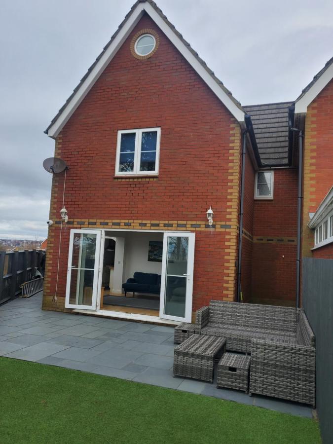 Sunnyvale Villa Barry Luaran gambar